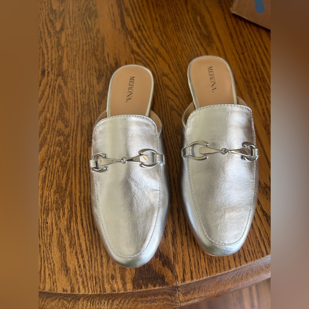 Merona woman’s Mules